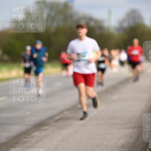 12.04.2026 - 45. Internationalen Wilhelmsburger Insellauf Dr. Thomas Lammeyer http://msf.ph/oto/9435403 12.04.2026 09:24:27 Laufen  meine-sportfotos.de