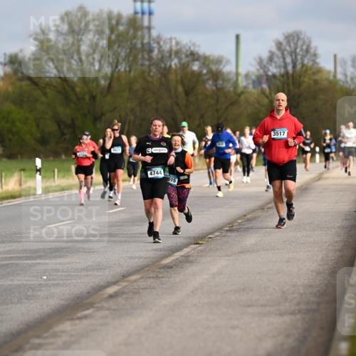 12.04.2026 - 45. Internationalen Wilhelmsburger Insellauf Dr. Thomas Lammeyer http://msf.ph/oto/9435424 12.04.2026 09:24:31 Laufen 3517, 4744, 615 meine-sportfotos.de