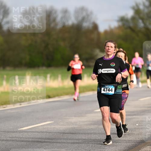 12.04.2026 - 45. Internationalen Wilhelmsburger Insellauf Dr. Thomas Lammeyer http://msf.ph/oto/9435449 12.04.2026 09:24:37 Laufen 4744 meine-sportfotos.de