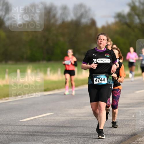 12.04.2026 - 45. Internationalen Wilhelmsburger Insellauf Dr. Thomas Lammeyer http://msf.ph/oto/9435451 12.04.2026 09:24:37 Laufen 4744 meine-sportfotos.de
