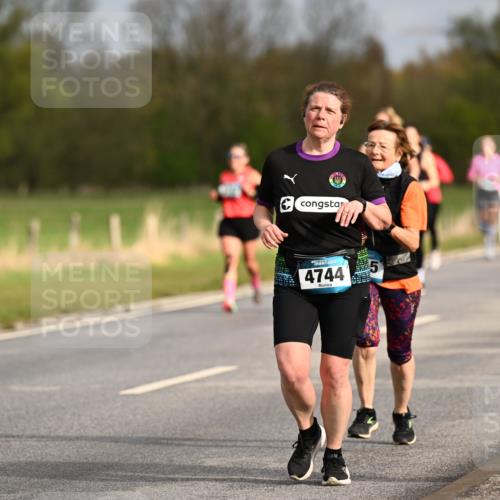 12.04.2026 - 45. Internationalen Wilhelmsburger Insellauf Dr. Thomas Lammeyer http://msf.ph/oto/9435454 12.04.2026 09:24:38 Laufen 4744, 45, 35 meine-sportfotos.de