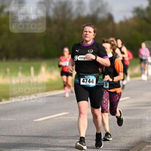 12.04.2026 - 45. Internationalen Wilhelmsburger Insellauf Dr. Thomas Lammeyer http://msf.ph/oto/9435455 12.04.2026 09:24:38 Laufen 4744, 15, 351 meine-sportfotos.de