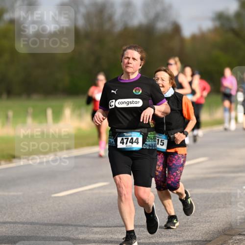 12.04.2026 - 45. Internationalen Wilhelmsburger Insellauf Dr. Thomas Lammeyer http://msf.ph/oto/9435456 12.04.2026 09:24:38 Laufen 4744, 15, 3517 meine-sportfotos.de