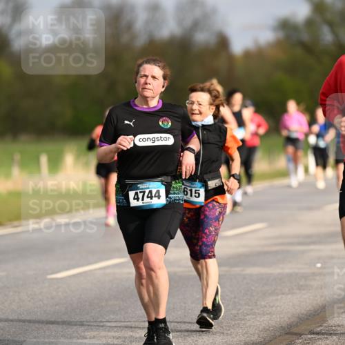 12.04.2026 - 45. Internationalen Wilhelmsburger Insellauf Dr. Thomas Lammeyer http://msf.ph/oto/9435457 12.04.2026 09:24:38 Laufen 4744, 615, 3517 meine-sportfotos.de