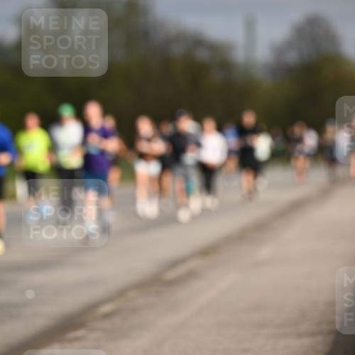 12.04.2026 - 45. Internationalen Wilhelmsburger Insellauf Dr. Thomas Lammeyer http://msf.ph/oto/9435468 12.04.2026 09:24:40 Laufen  meine-sportfotos.de