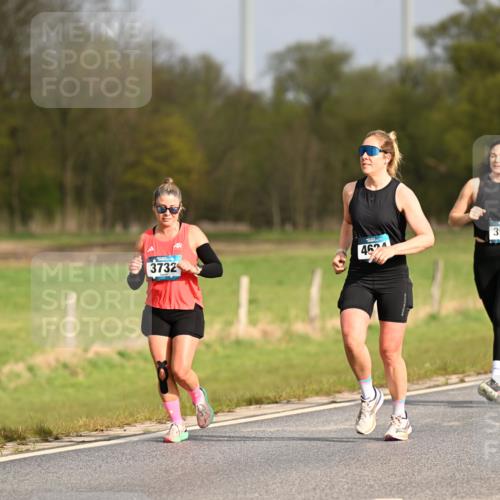 12.04.2026 - 45. Internationalen Wilhelmsburger Insellauf Dr. Thomas Lammeyer http://msf.ph/oto/9435486 12.04.2026 09:24:43 Laufen 3732, 462, 3920 meine-sportfotos.de