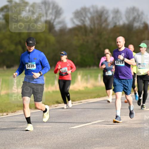 12.04.2026 - 45. Internationalen Wilhelmsburger Insellauf Dr. Thomas Lammeyer http://msf.ph/oto/9435493 12.04.2026 09:24:44 Laufen 5773, 5835, 2749, 3920 meine-sportfotos.de