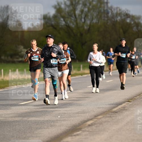 12.04.2026 - 45. Internationalen Wilhelmsburger Insellauf Dr. Thomas Lammeyer http://msf.ph/oto/9435505 12.04.2026 09:24:46 Laufen 749, 4059, 3183, 4489, 5419 meine-sportfotos.de
