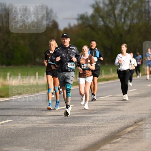 12.04.2026 - 45. Internationalen Wilhelmsburger Insellauf Dr. Thomas Lammeyer http://msf.ph/oto/9435513 12.04.2026 09:24:48 Laufen 2749, 318, 448 meine-sportfotos.de