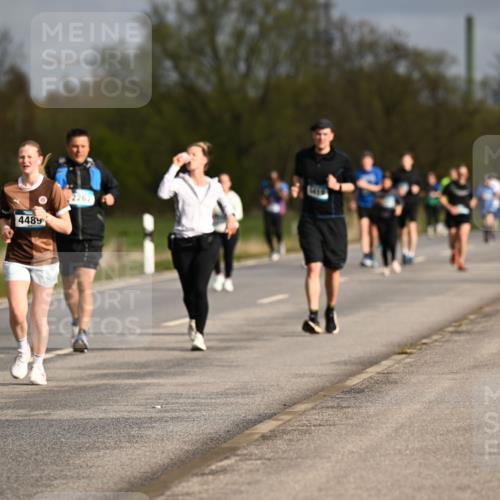 12.04.2026 - 45. Internationalen Wilhelmsburger Insellauf Dr. Thomas Lammeyer http://msf.ph/oto/9435520 12.04.2026 09:24:49 Laufen 3183, 4489, 2262 meine-sportfotos.de