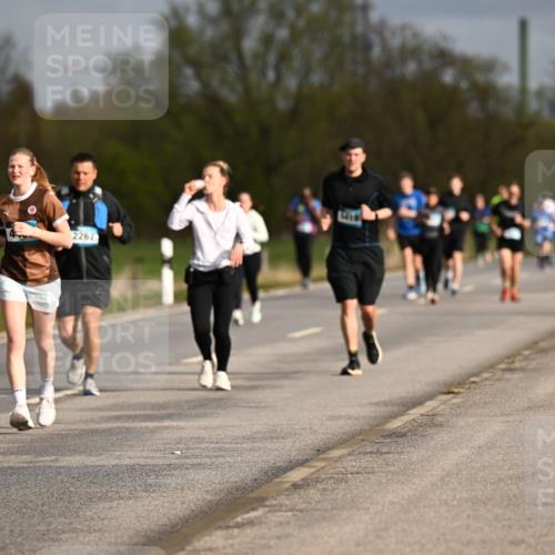 12.04.2026 - 45. Internationalen Wilhelmsburger Insellauf Dr. Thomas Lammeyer http://msf.ph/oto/9435521 12.04.2026 09:24:49 Laufen 3183, 2267 meine-sportfotos.de