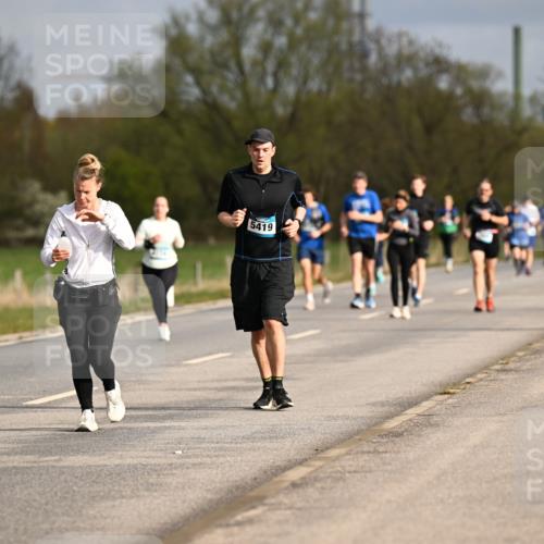 12.04.2026 - 45. Internationalen Wilhelmsburger Insellauf Dr. Thomas Lammeyer http://msf.ph/oto/9435529 12.04.2026 09:24:52 Laufen 2267, 5419 meine-sportfotos.de