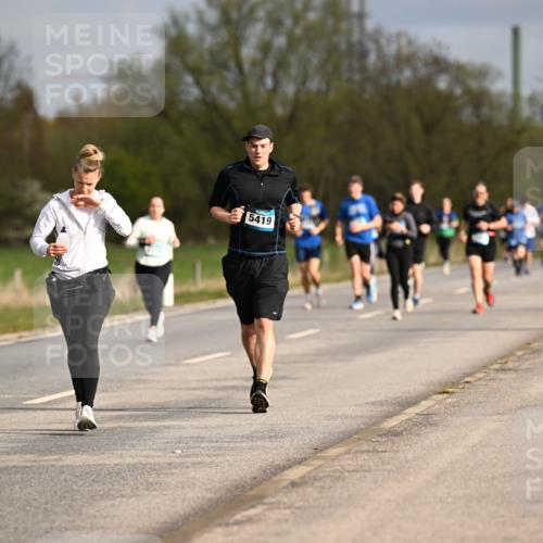 12.04.2026 - 45. Internationalen Wilhelmsburger Insellauf Dr. Thomas Lammeyer http://msf.ph/oto/9435530 12.04.2026 09:24:52 Laufen 2267, 5419 meine-sportfotos.de