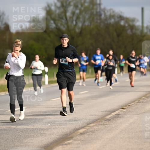 12.04.2026 - 45. Internationalen Wilhelmsburger Insellauf Dr. Thomas Lammeyer http://msf.ph/oto/9435533 12.04.2026 09:24:52 Laufen 2267, 5419 meine-sportfotos.de