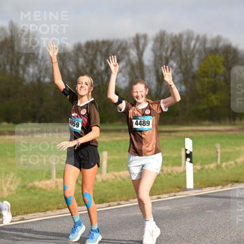 12.04.2026 - 45. Internationalen Wilhelmsburger Insellauf Dr. Thomas Lammeyer http://msf.ph/oto/9435547 12.04.2026 09:24:56 Laufen 4870, 4059, 4489, 3570 meine-sportfotos.de