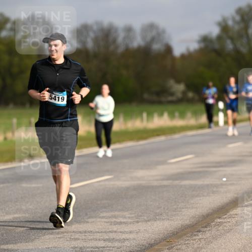 12.04.2026 - 45. Internationalen Wilhelmsburger Insellauf Dr. Thomas Lammeyer http://msf.ph/oto/9435554 12.04.2026 09:24:57 Laufen 5419 meine-sportfotos.de