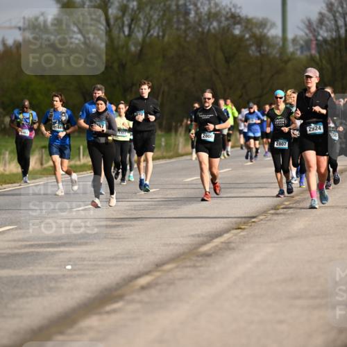 12.04.2026 - 45. Internationalen Wilhelmsburger Insellauf Dr. Thomas Lammeyer http://msf.ph/oto/9435558 12.04.2026 09:24:58 Laufen 4148, 57, 446, 3322, 4547, 2924, 2806, 2807, 3460 meine-sportfotos.de