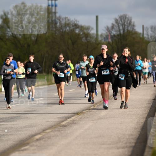 12.04.2026 - 45. Internationalen Wilhelmsburger Insellauf Dr. Thomas Lammeyer http://msf.ph/oto/9435559 12.04.2026 09:24:59 Laufen 4148, 27, 2806, 2807, 2924, 3460 meine-sportfotos.de