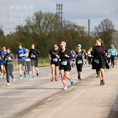 12.04.2026 - 45. Internationalen Wilhelmsburger Insellauf Dr. Thomas Lammeyer http://msf.ph/oto/9435568 12.04.2026 09:25:01 Laufen 414, 2806, 276, 2807, 3460, 2924, 16 meine-sportfotos.de