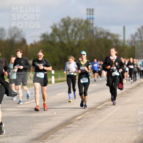 12.04.2026 - 45. Internationalen Wilhelmsburger Insellauf Dr. Thomas Lammeyer http://msf.ph/oto/9435593 12.04.2026 09:25:06 Laufen 3460, 2806 meine-sportfotos.de