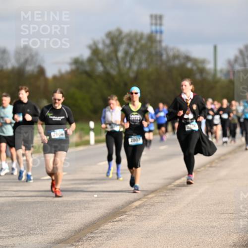 12.04.2026 - 45. Internationalen Wilhelmsburger Insellauf Dr. Thomas Lammeyer http://msf.ph/oto/9435596 12.04.2026 09:25:06 Laufen 2807 meine-sportfotos.de