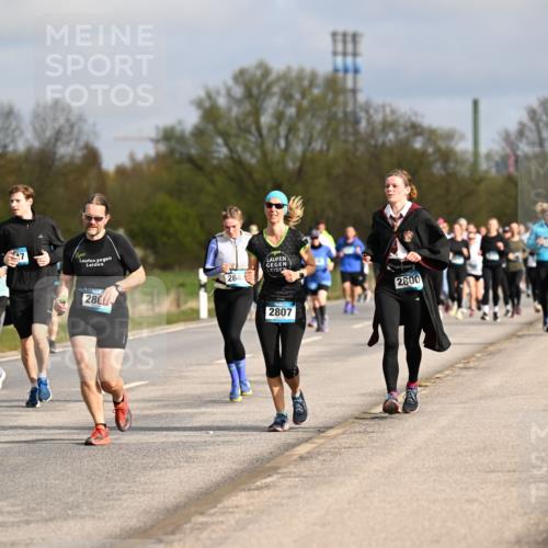 12.04.2026 - 45. Internationalen Wilhelmsburger Insellauf Dr. Thomas Lammeyer http://msf.ph/oto/9435599 12.04.2026 09:25:07 Laufen 463, 557, 280, 2644, 2800, 2807, 16 meine-sportfotos.de