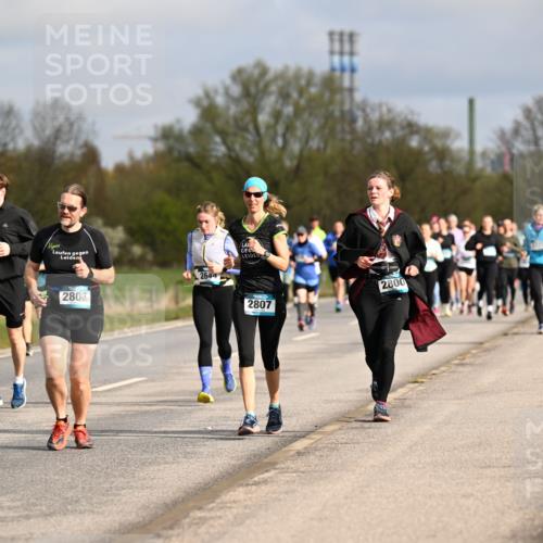 12.04.2026 - 45. Internationalen Wilhelmsburger Insellauf Dr. Thomas Lammeyer http://msf.ph/oto/9435601 12.04.2026 09:25:07 Laufen 147, 146, 2644, 2806, 2800, 2807 meine-sportfotos.de