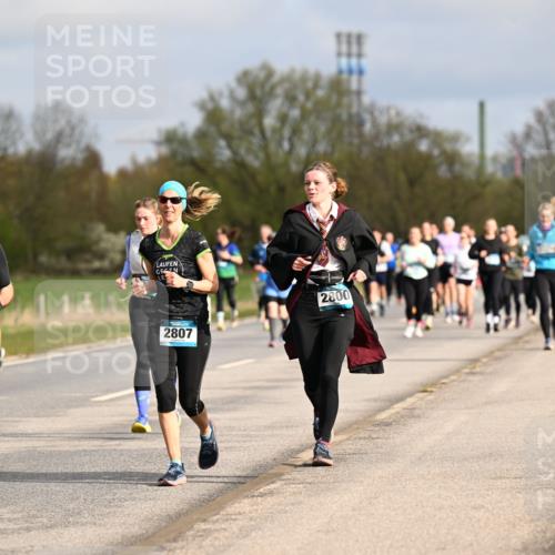 12.04.2026 - 45. Internationalen Wilhelmsburger Insellauf Dr. Thomas Lammeyer http://msf.ph/oto/9435612 12.04.2026 09:25:09 Laufen 147, 2806, 2800, 2807 meine-sportfotos.de