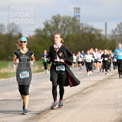 12.04.2026 - 45. Internationalen Wilhelmsburger Insellauf Dr. Thomas Lammeyer http://msf.ph/oto/9435618 12.04.2026 09:25:10 Laufen 06, 2800, 2807 meine-sportfotos.de