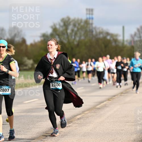 12.04.2026 - 45. Internationalen Wilhelmsburger Insellauf Dr. Thomas Lammeyer http://msf.ph/oto/9435625 12.04.2026 09:25:11 Laufen 2807, 2800 meine-sportfotos.de