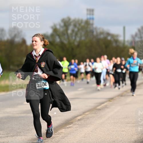 12.04.2026 - 45. Internationalen Wilhelmsburger Insellauf Dr. Thomas Lammeyer http://msf.ph/oto/9435630 12.04.2026 09:25:11 Laufen 2807, 2800 meine-sportfotos.de