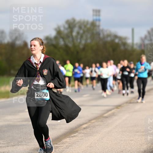 12.04.2026 - 45. Internationalen Wilhelmsburger Insellauf Dr. Thomas Lammeyer http://msf.ph/oto/9435631 12.04.2026 09:25:11 Laufen 2807, 2800 meine-sportfotos.de