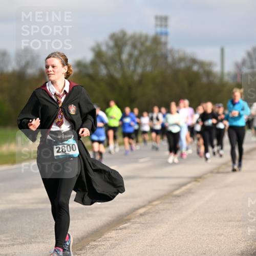 12.04.2026 - 45. Internationalen Wilhelmsburger Insellauf Dr. Thomas Lammeyer http://msf.ph/oto/9435632 12.04.2026 09:25:12 Laufen 2807, 2800 meine-sportfotos.de