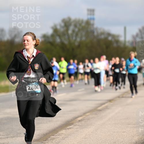 12.04.2026 - 45. Internationalen Wilhelmsburger Insellauf Dr. Thomas Lammeyer http://msf.ph/oto/9435633 12.04.2026 09:25:12 Laufen 2807, 2800 meine-sportfotos.de