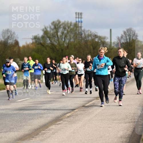 12.04.2026 - 45. Internationalen Wilhelmsburger Insellauf Dr. Thomas Lammeyer http://msf.ph/oto/9435646 12.04.2026 09:25:15 Laufen 2590, 3740, 222, 03 meine-sportfotos.de