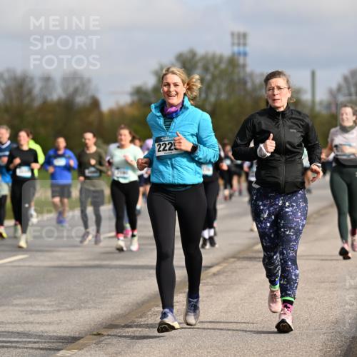 12.04.2026 - 45. Internationalen Wilhelmsburger Insellauf Dr. Thomas Lammeyer http://msf.ph/oto/9435670 12.04.2026 09:25:20 Laufen 2225 meine-sportfotos.de
