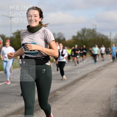 12.04.2026 - 45. Internationalen Wilhelmsburger Insellauf Dr. Thomas Lammeyer http://msf.ph/oto/9435705 12.04.2026 09:25:25 Laufen 5468, 5 meine-sportfotos.de