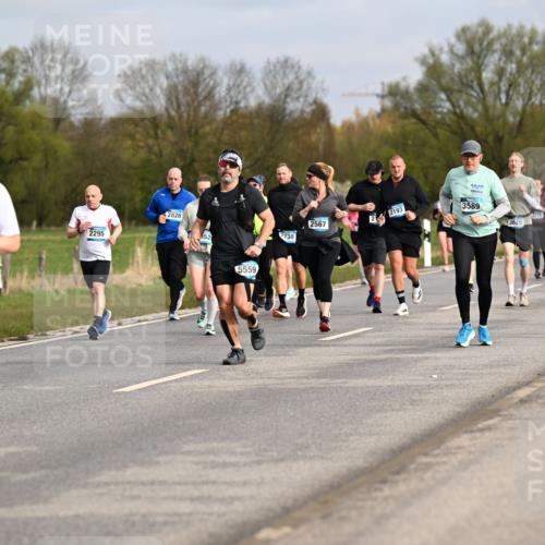 12.04.2026 - 45. Internationalen Wilhelmsburger Insellauf Dr. Thomas Lammeyer http://msf.ph/oto/9435723 12.04.2026 09:25:29 Laufen 2664, 2419, 2295, 2828, 5559, 2730, 2567, 2193, 3589, 29, 3029, 3028, 949 meine-sportfotos.de