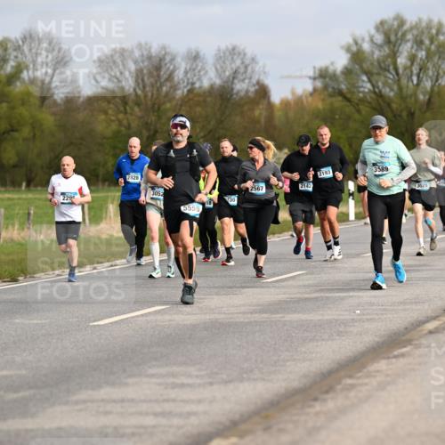 12.04.2026 - 45. Internationalen Wilhelmsburger Insellauf Dr. Thomas Lammeyer http://msf.ph/oto/9435724 12.04.2026 09:25:29 Laufen 2664, 2419, 229, 2828, 2193, 3589, 3052, 2567, 2142, 3029, 3028, 30, 5559 meine-sportfotos.de