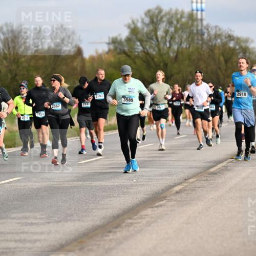 12.04.2026 - 45. Internationalen Wilhelmsburger Insellauf Dr. Thomas Lammeyer http://msf.ph/oto/9435727 12.04.2026 09:25:30 Laufen 5559, 30, 00, 2193, 3589, 2567, 2142, 3029, 2730, 3028, 949, 3018, 2919, 21, 2962 meine-sportfotos.de