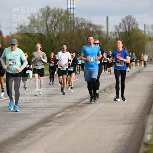 12.04.2026 - 45. Internationalen Wilhelmsburger Insellauf Dr. Thomas Lammeyer http://msf.ph/oto/9435733 12.04.2026 09:25:31 Laufen 2567, 21, 2193, 3589, 3029, 2415, 3716, 3028, 4949, 2919, 2962, 16 meine-sportfotos.de