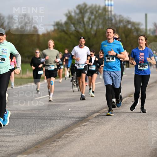 12.04.2026 - 45. Internationalen Wilhelmsburger Insellauf Dr. Thomas Lammeyer http://msf.ph/oto/9435743 12.04.2026 09:25:33 Laufen 3589, 302, 3028, 4549, 2919, 2962 meine-sportfotos.de