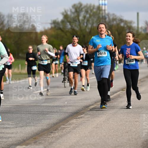 12.04.2026 - 45. Internationalen Wilhelmsburger Insellauf Dr. Thomas Lammeyer http://msf.ph/oto/9435745 12.04.2026 09:25:33 Laufen 20, 20, 3589, 3629, 4549, 3028, 2919, 2962 meine-sportfotos.de