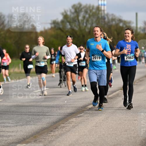 12.04.2026 - 45. Internationalen Wilhelmsburger Insellauf Dr. Thomas Lammeyer http://msf.ph/oto/9435747 12.04.2026 09:25:33 Laufen 20, 20, 3589, 2919, 2962, 3629, 3028, 45, 40 meine-sportfotos.de