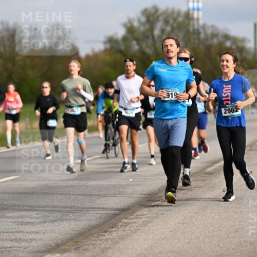 12.04.2026 - 45. Internationalen Wilhelmsburger Insellauf Dr. Thomas Lammeyer http://msf.ph/oto/9435751 12.04.2026 09:25:34 Laufen 20, 20, 3589, 193, 919, 2962 meine-sportfotos.de