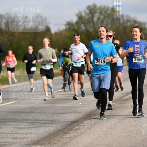 12.04.2026 - 45. Internationalen Wilhelmsburger Insellauf Dr. Thomas Lammeyer http://msf.ph/oto/9435752 12.04.2026 09:25:34 Laufen 20, 20, 589, 2193, 3028, 3629, 2919, 2962 meine-sportfotos.de