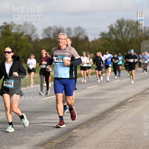 12.04.2026 - 45. Internationalen Wilhelmsburger Insellauf Dr. Thomas Lammeyer http://msf.ph/oto/9435793 12.04.2026 09:25:41 Laufen 4949, 4019 meine-sportfotos.de
