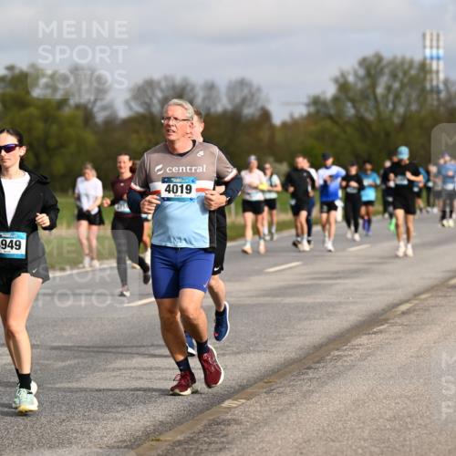 12.04.2026 - 45. Internationalen Wilhelmsburger Insellauf Dr. Thomas Lammeyer http://msf.ph/oto/9435794 12.04.2026 09:25:41 Laufen 4949, 4019 meine-sportfotos.de