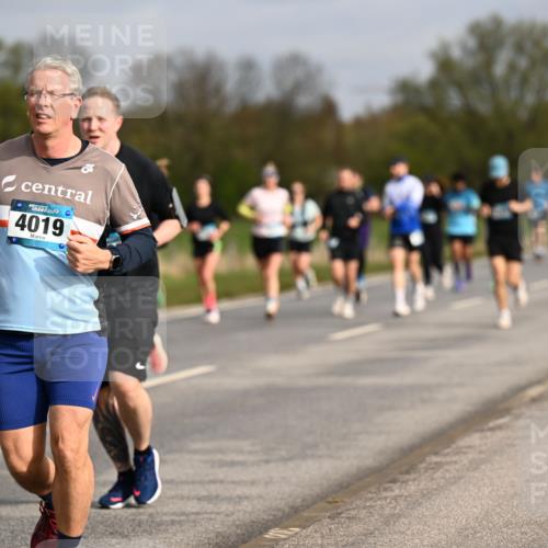 12.04.2026 - 45. Internationalen Wilhelmsburger Insellauf Dr. Thomas Lammeyer http://msf.ph/oto/9435800 12.04.2026 09:25:42 Laufen 4019 meine-sportfotos.de