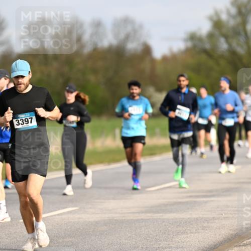12.04.2026 - 45. Internationalen Wilhelmsburger Insellauf Dr. Thomas Lammeyer http://msf.ph/oto/9435835 12.04.2026 09:25:48 Laufen 3397 meine-sportfotos.de